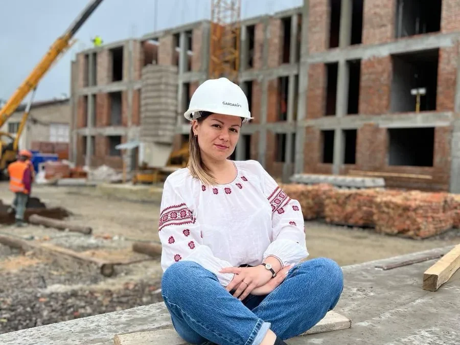 Ірина: керувати проєктами, розуміючи будівництво зсередини